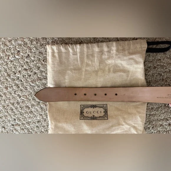 Authentic Men’s Gucci Kingsnake Black Belt - Picture 8 of 9